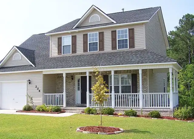 Property at 206 Edgefield Dr, Jacksonville, NC, 28546, 4 beds, 2.5 baths, [object Object]