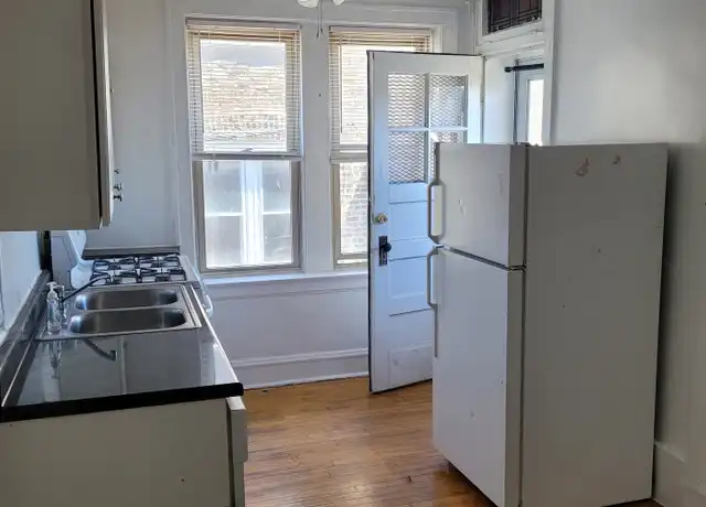 Property at 2849 W Berteau Ave Unit 2, Chicago, IL, 60618, 1 bed, 1 bath, [object Object]