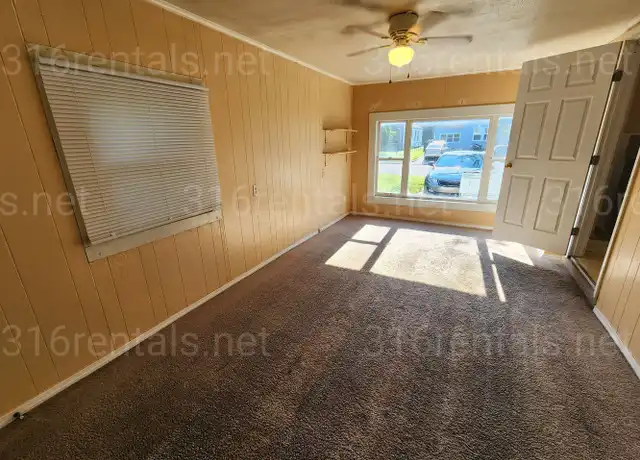 Property at 817 N Poplar St, Wichita, KS, 67214, 3 beds, 1 bath, [object Object]