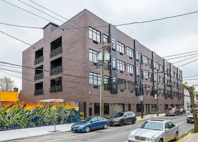 Photo of 100 Polk St, Newark, NJ 07105