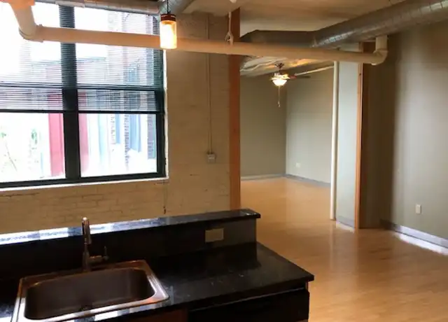 Property at 689 N Clinton St Unit 202, Syracuse, NY, 13204, 2 beds, 1 bath, [object Object]