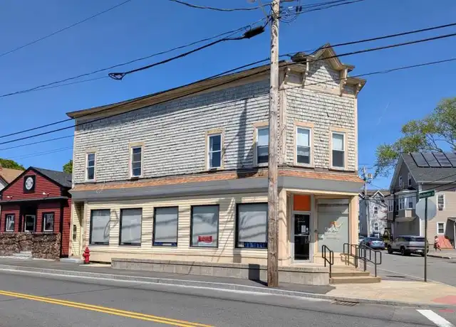 Property at 437 Bay St Unit 4, Taunton, MA, 02780, 1 bed, 1 bath, [object Object]