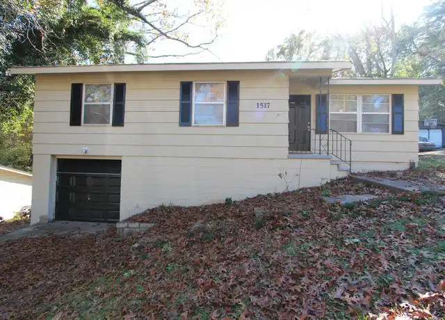Property at 1517 Carol Cir, Birmingham, AL, 35228, 3 beds, 1 bath, [object Object]