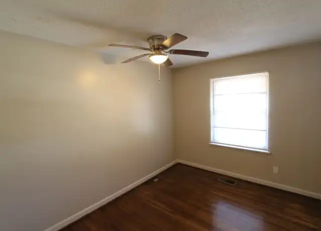 Property at 1517 Carol Cir, Birmingham, AL, 35228, 3 beds, 1 bath, [object Object]