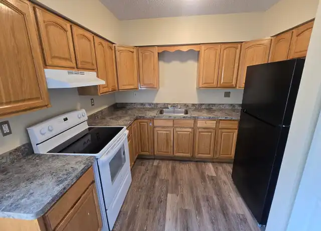Property at S0014 - 160 Wooster - 160 Wooster St, Hartford, CT, 06120, 3 beds, 1 bath, [object Object]