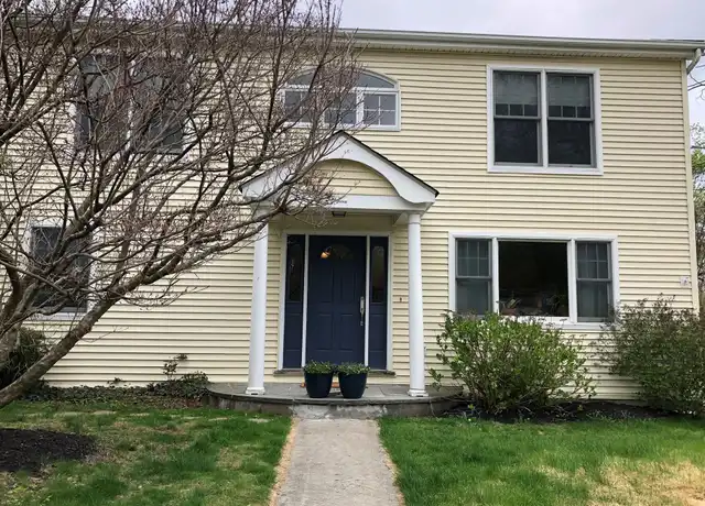 Property at 7 Louis Ln, Croton-On-Hudson, NY, 10520, 4 beds, 3 baths, [object Object]