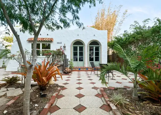 Property at 1612 Florida Ave, West Palm Beach, FL, 33401, 2 beds, 1 bath, [object Object]