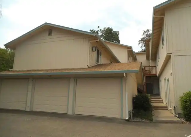 Property at 2092 East St Unit 2, Redding, CA, 96001, 2 beds, 1 bath, [object Object]