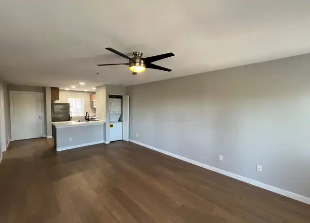 Property at 2855 Pinecreek Dr Unit B-425, Costa Mesa, CA, 92626, 1 bed, 1 bath, [object Object]