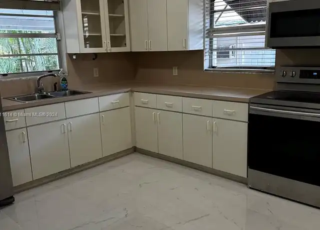 Property at 3220 SW 4th St, Miami, FL, 33135, 3 beds, 2 baths, [object Object]