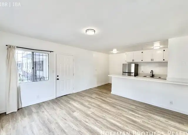 Property at 716 W 81st St Unit 10, Los Angeles, CA, 90044, 1 bed, 1 bath, [object Object]