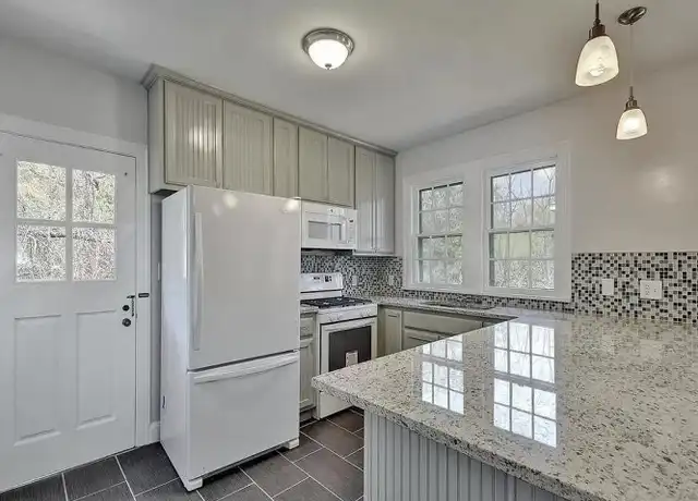 Property at 3202 Beanna St Unit Both, Austin, TX, 78705, 6 beds, 4 baths, [object Object]