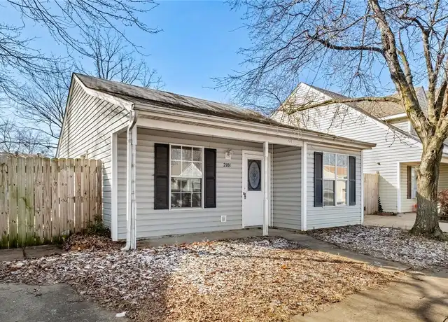 Property at 2101 Blueberry Ln, Springdale, AR, 72762, 2 beds, 1 bath, [object Object]