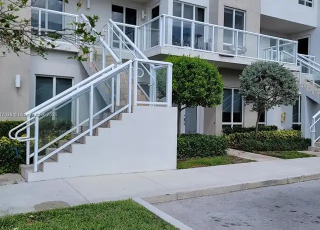 Property at 6310 NW 103rd Pl #202, Doral, FL, 33178, 3 beds, 2.5 baths, [object Object]