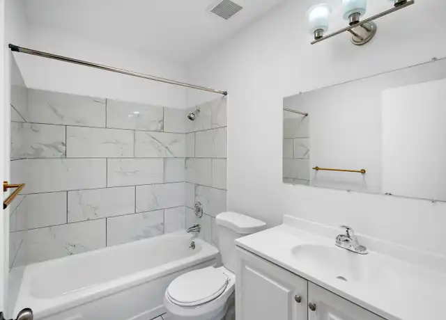 Property at 4345 32nd Ave W Unit 402, Seattle, WA, 98199, 1 bed, 1 bath, [object Object]