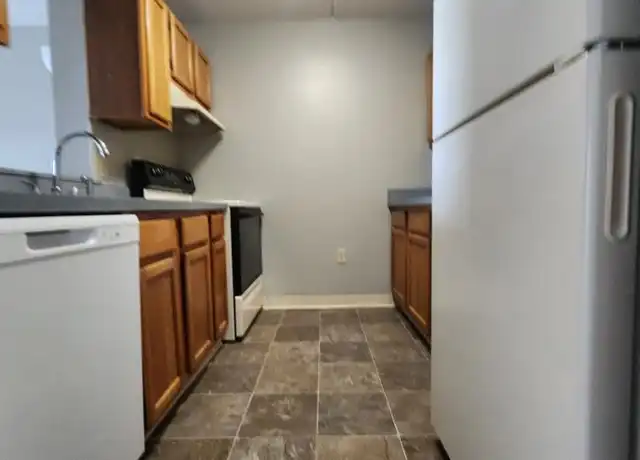 Property at 15 Harbor Point Blvd, Boston, MA, 02125, 2 beds, 2 baths, [object Object]