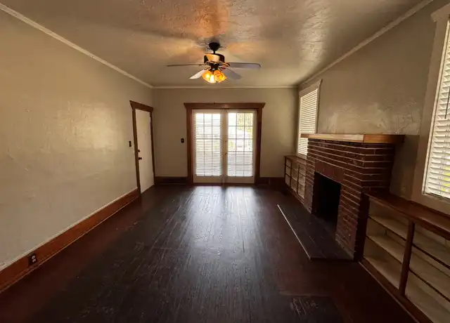 Property at 210 W Wisconsin Ave, Deland, FL, 32720, 3 beds, 1 bath, [object Object]