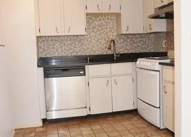 Property at 10 Scottfield Rd Unit 34B, Allston, MA, 02134, 2 beds, 1 bath, [object Object]