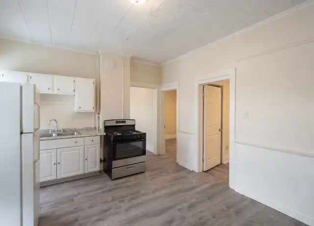 Property at 629 4th Ave Unit 2, Troy, NY, 12182, 3 beds, 1 bath, [object Object]