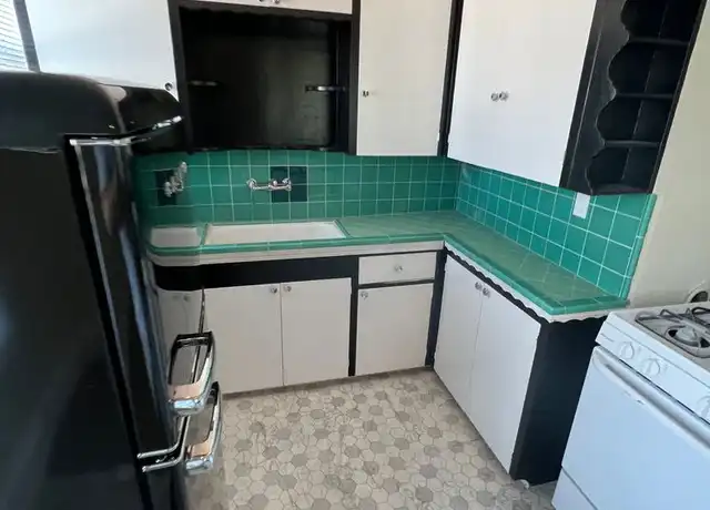 Property at 1011 26th St Unit 1011-B, Sacramento, CA, 95816, 1 bed, 1 bath, [object Object]