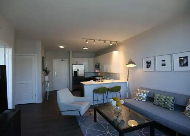 Property at 862 W Adams St, Chicago, IL, 60607, 1 bed, 1 bath, [object Object]
