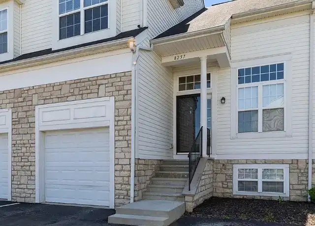 Property at 8257 Deering Oaks Dr, Blacklick, OH, 43004, 2 beds, 3 baths, [object Object]