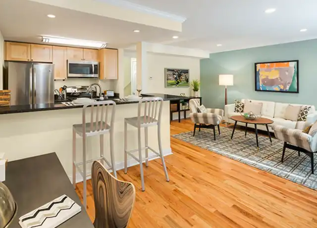 Property at 9 Gerry Rd, Chestnut Hill, MA, 02467, 1 bed, 1 bath, [object Object]