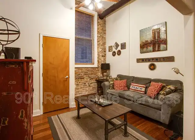 Property at 92 S Main St #104, Memphis, TN, 38103, 1 bed, 2 baths, [object Object]
