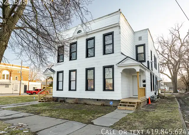 Property at 624 Bush St Unit LWR, Toledo, OH, 43604, 1 bed, 1 bath, [object Object]