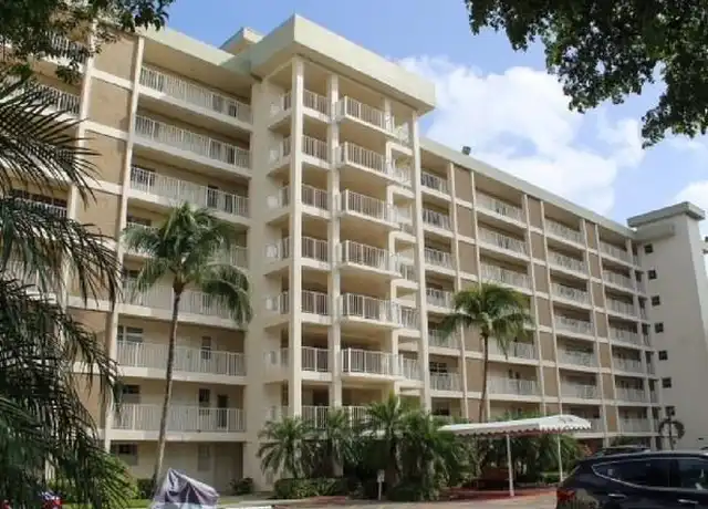 Property at 3090 N Course Dr, Pompano Beach, FL, 33069, 2 beds, 2 baths, [object Object]
