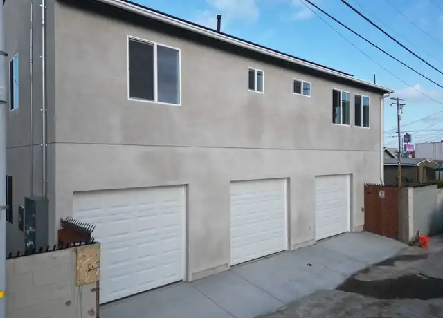 Property at 11235 S Hobart Blvd Unit 1/2, Los Angeles, CA, 90047, 3 beds, 2 baths, [object Object]
