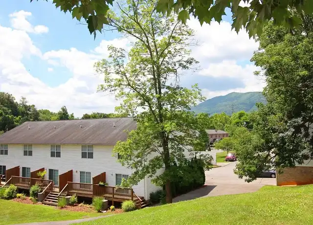 Property at Swadley Park - 606 Swadley Rd, Johnson City, TN, 37601, 1-2 bed, 1-2.5 bath, [object Object]