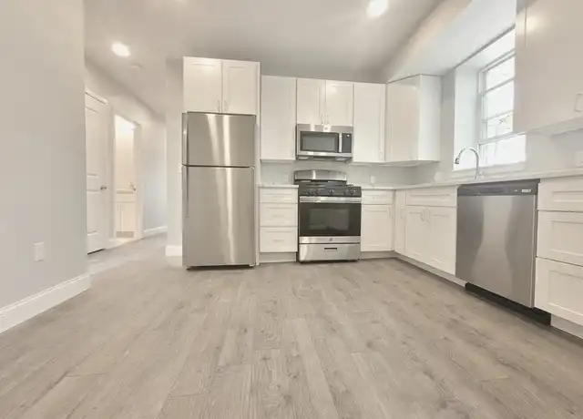 Property at 334 Warren St Unit 4, Roxbury, MA, 02119, 4 beds, 1 bath, [object Object]