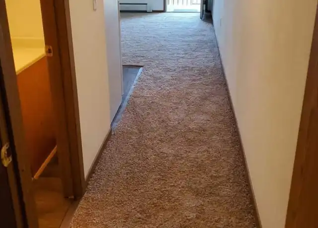 Property at 1422 Irish Dr, Waterloo, IA, 50701, 1 bed, 1 bath, [object Object]