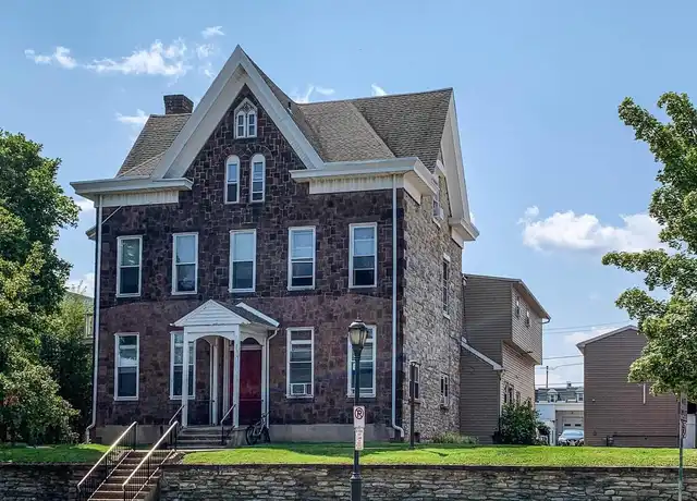 Property at 310 Penn Ave, Reading, PA, 19611, 2 beds, 1 bath, [object Object]