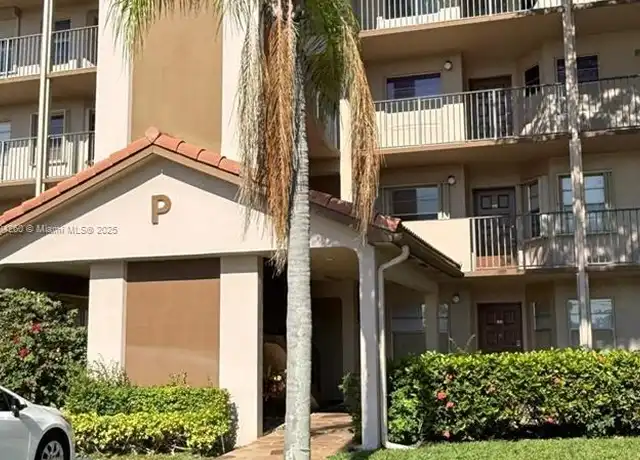 Property at 1300 SW 124th Ter Unit 203P, Pembroke Pines, FL, 33027, 2 beds, 1.5 baths, [object Object]