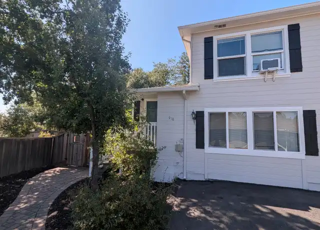 Property at 918 Oak St, Lafayette, CA, 94549, 2 beds, 1 bath, [object Object]