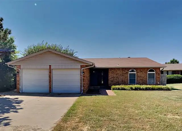 Property at 906 Garden Grv, Yukon, OK, 73099, 3 beds, 2 baths, [object Object]