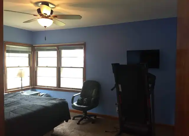 Property at 1827 Benton Ave, Eau Claire, WI, 54701, 2 beds, 1 bath, [object Object]