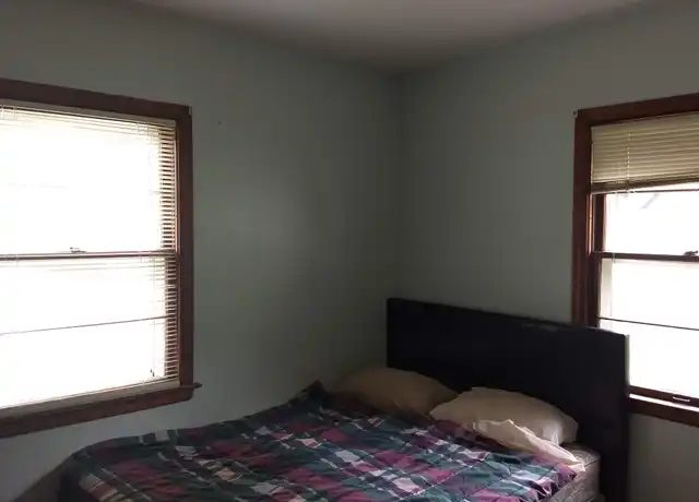 Property at 1827 Benton Ave, Eau Claire, WI, 54701, 2 beds, 1 bath, [object Object]