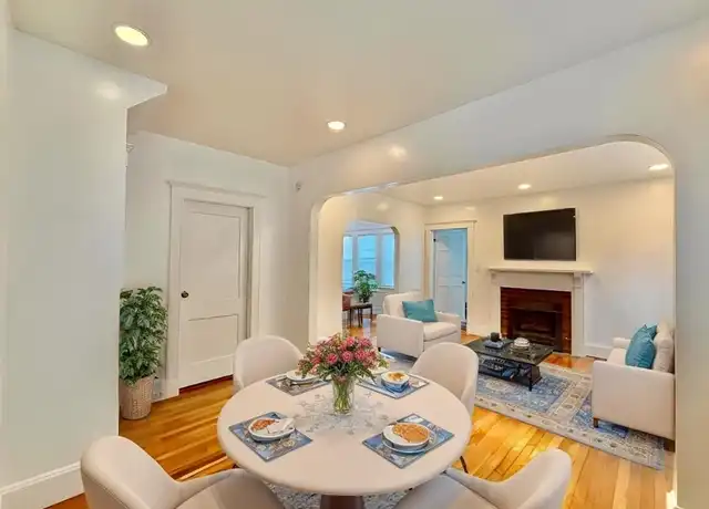 Property at 107 E Elm Ave Unit 1, Quincy, MA, 02170, 3 beds, 1 bath, [object Object]