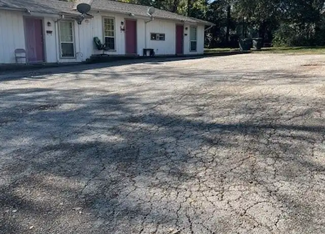 Property at 1210 Sycamore Ave Unit D, Huntsville, TX, 77340, 1 bed, 1 bath, [object Object]
