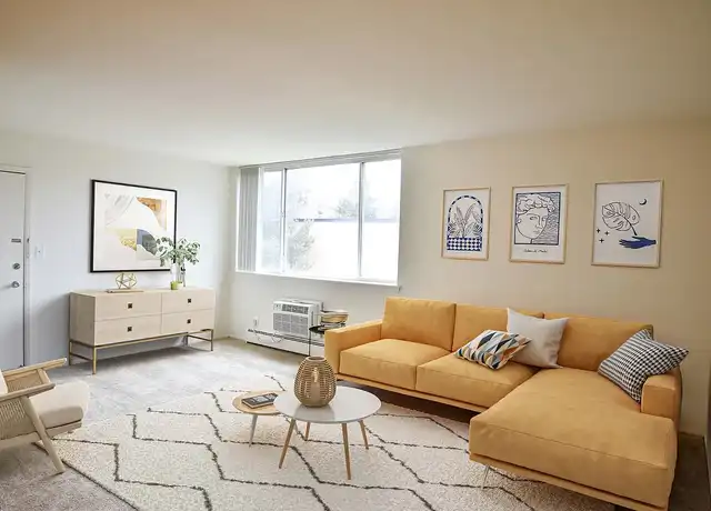 Property at Medical Center Court - 1005 Maiden Ln, Ann Arbor, MI, 48105, 0-2 beds, 1 bath, [object Object]
