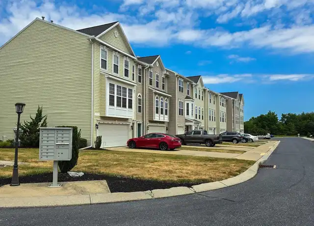 Property at 205 Brook Meadow Dr, Mechanicsburg, PA, 17050, 3 beds, 2.5 baths, [object Object]