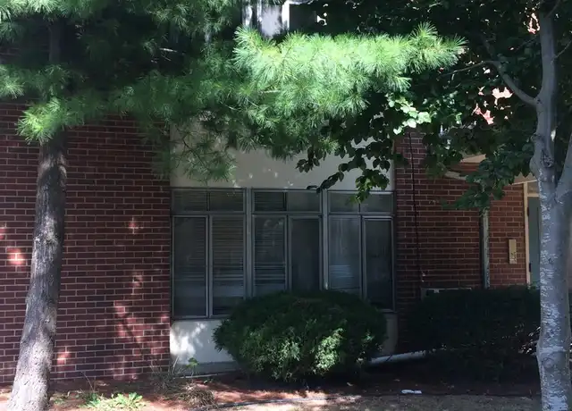 Property at 314 Oak Ave Unit 3147, Aurora, IL, 60506, 2 beds, 1 bath, [object Object]