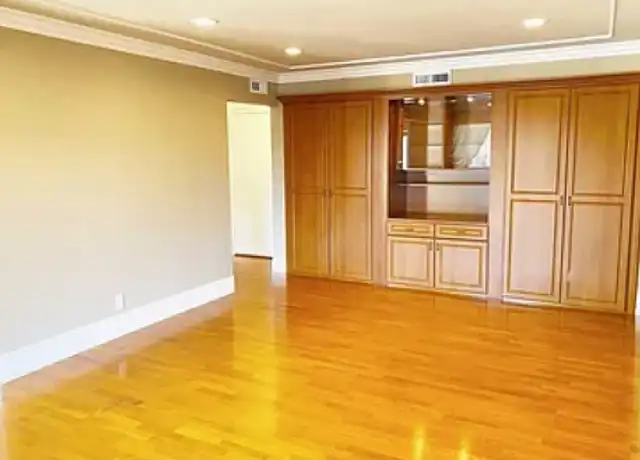 Property at 310 N Civic Dr #504, Walnut Creek, CA, 94596, 1 bed, 1 bath, [object Object]