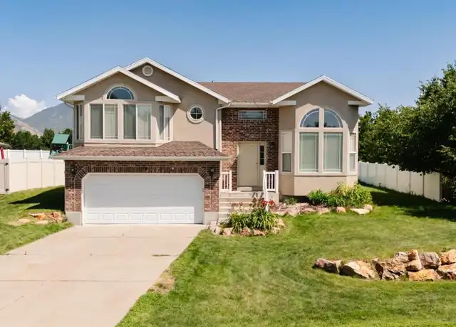 Property at 174 E 1400 S, Kaysville, UT, 84037, 4 beds, 2 baths, [object Object]