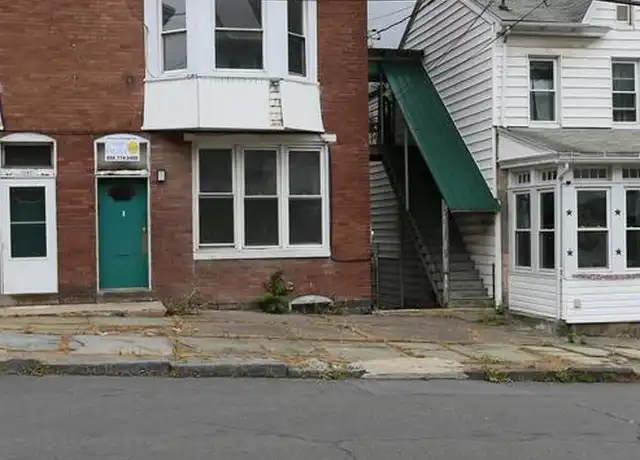 Property at 859 W Spruce St, Coal Township, PA, 17866, 2 beds, 1 bath, [object Object]