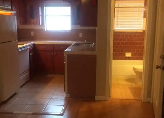 Property at 2410 Southmore Blvd Unit 3, Houston, TX, 77004, 2 beds, 1 bath, [object Object]