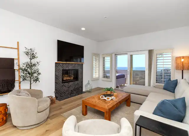 Property at 111 Sequoia Ave Unit H, Carlsbad, CA, 92008, 2 beds, 2 baths, [object Object]